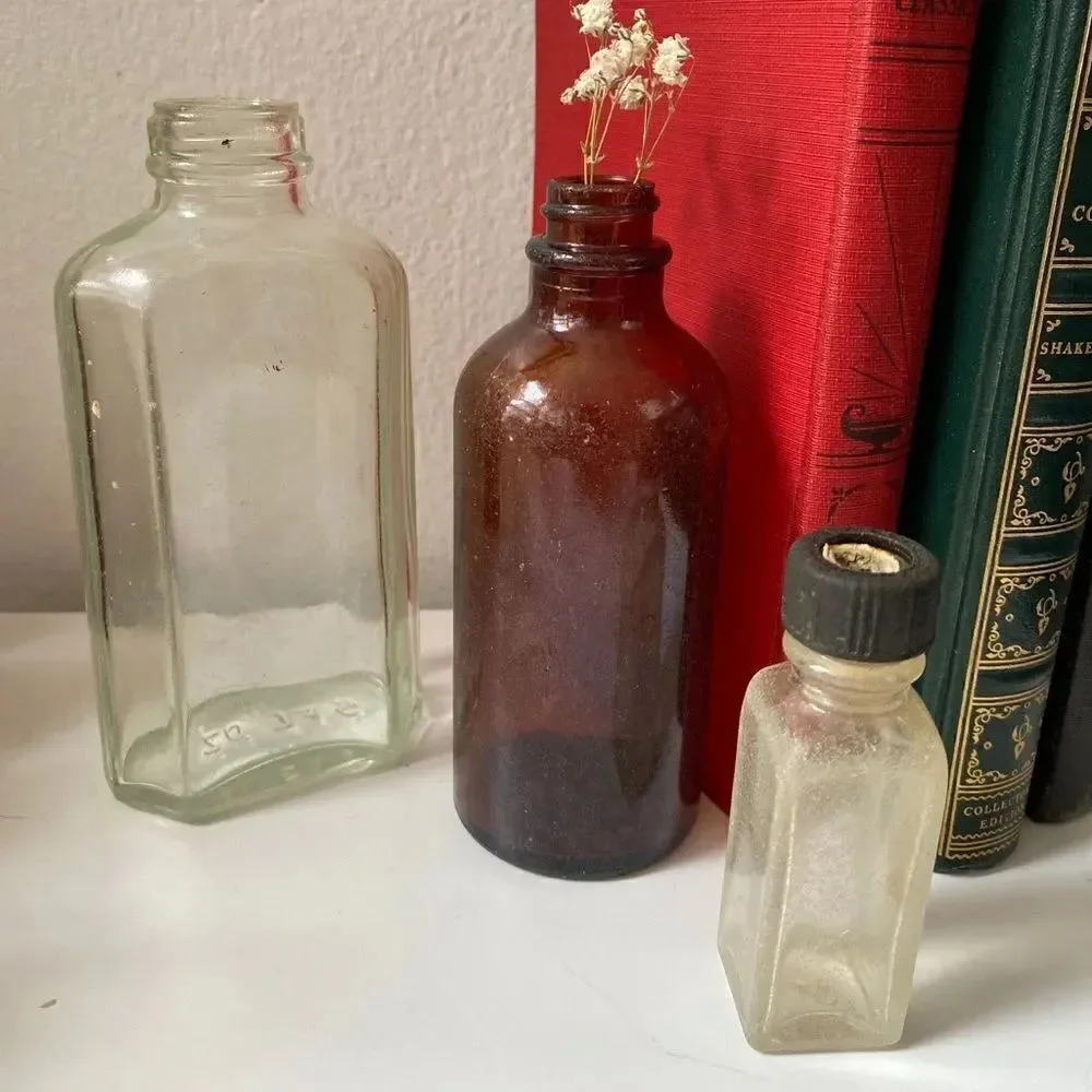 🎀 VINTAGE 🎀 1940s Set of Three Vintage Bottles Found in the Sea
